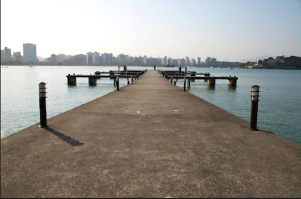 Hotel Senac Ilha Do Boi Vitória Buitenkant foto View of the pier at the park
