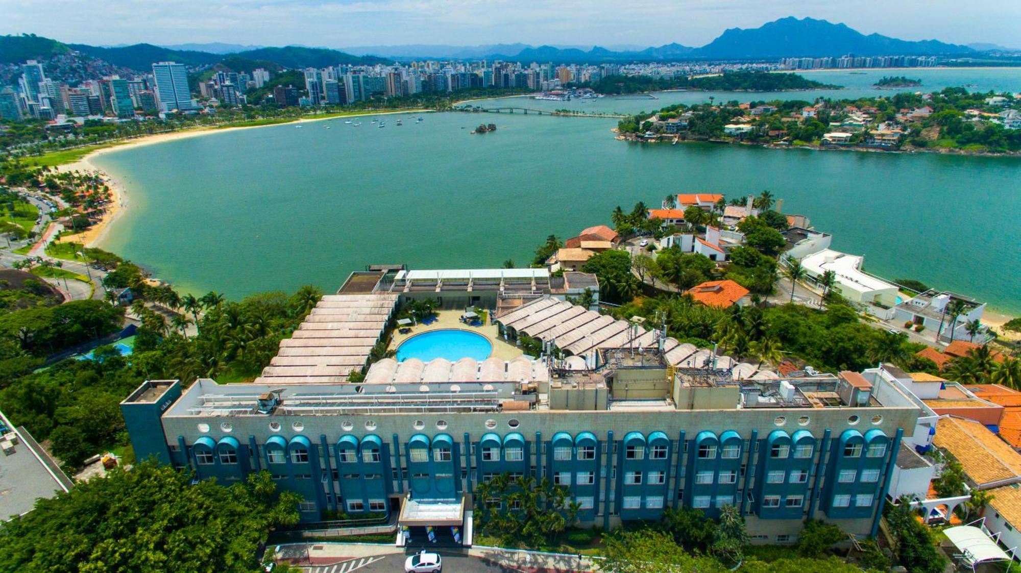 Hotel Senac Ilha Do Boi Vitória Buitenkant foto Aerial view of the hotel